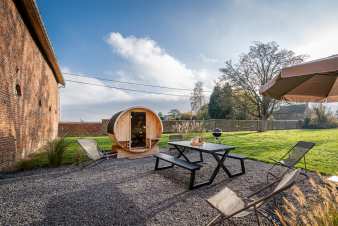 Charmante maison de vacances à Remicourt pour 5 personnes : sauna, jacuzzi, terrasse, équipements pour vélos.