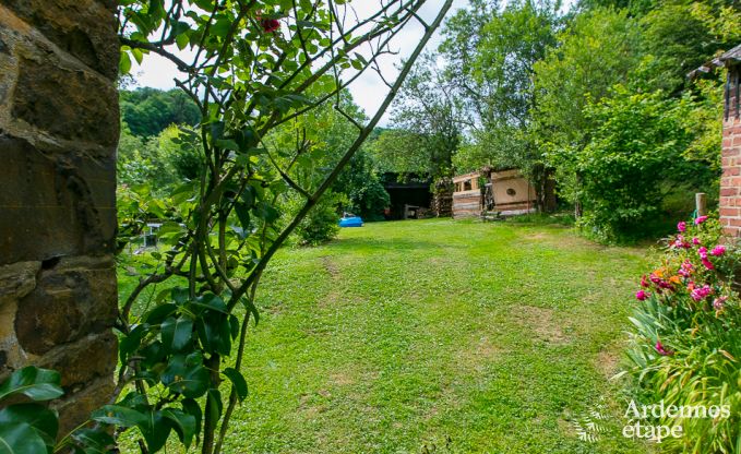 Maison de vacances  Rendeux, Ardenne, 6 personnes, 2 chambres, jardin priv, quipements bb, terrasse avec barbecue