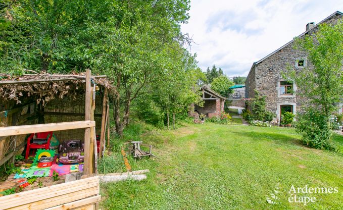 Maison de vacances  Rendeux, Ardenne, 6 personnes, 2 chambres, jardin priv, quipements bb, terrasse avec barbecue