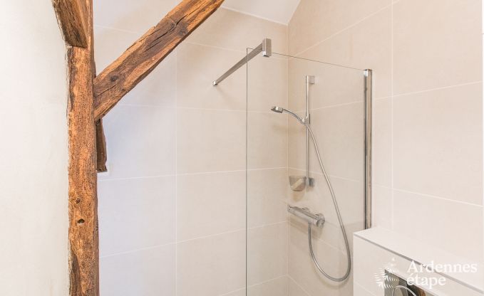 Maison de vacances  Rendeux, Ardenne, 6 personnes, 2 chambres, jardin priv, quipements bb, terrasse avec barbecue