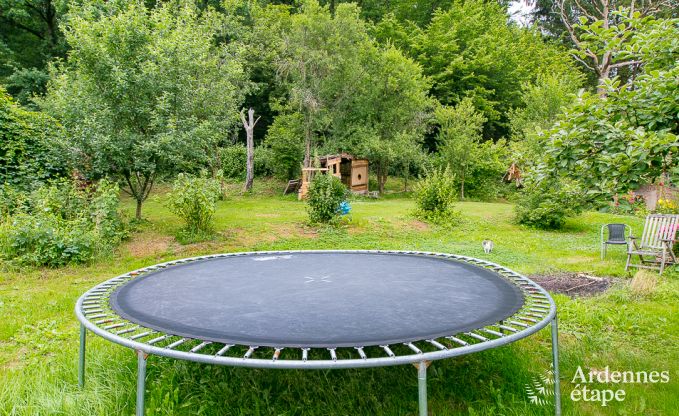 Maison de vacances  Rendeux, Ardenne, 6 personnes, 2 chambres, jardin priv, quipements bb, terrasse avec barbecue