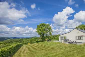 Maison de vacances à Rendeux pour dix personnes en Ardenne