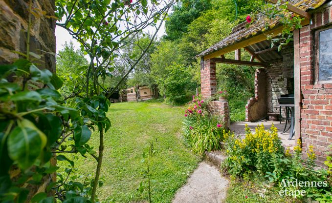 Maison de vacances  Rendeux, Ardenne, 6 personnes, 2 chambres, jardin priv, quipements bb, terrasse avec barbecue