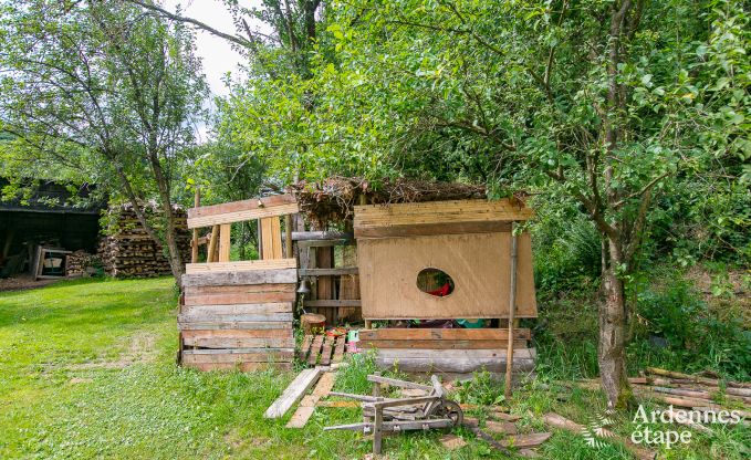 Maison de vacances  Rendeux, Ardenne, 6 personnes, 2 chambres, jardin priv, quipements bb, terrasse avec barbecue