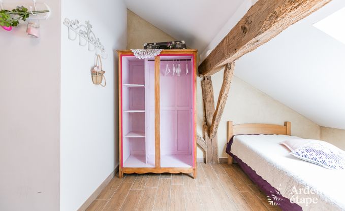 Maison de vacances  Rendeux, Ardenne, 6 personnes, 2 chambres, jardin priv, quipements bb, terrasse avec barbecue