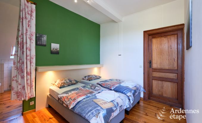 Ch�teau � Rochefort pour 48 personnes en Ardenne