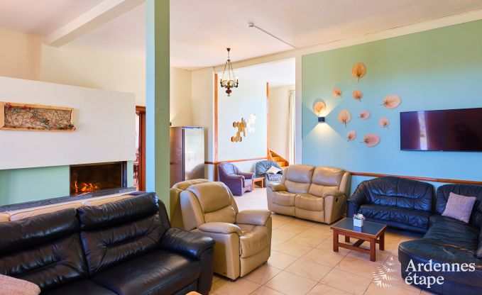 Ch�teau � Rochefort pour 48 personnes en Ardenne