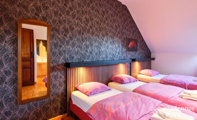 Ch�teau � Rochefort pour 48 personnes en Ardenne