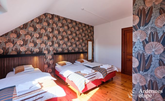 Ch�teau � Rochefort pour 48 personnes en Ardenne