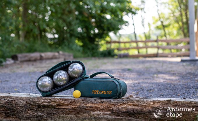 Charmante maison de vacances avec baby-foot, billard, feu cassette et jardin priv� � Rochefort : convient pour 6 personnes