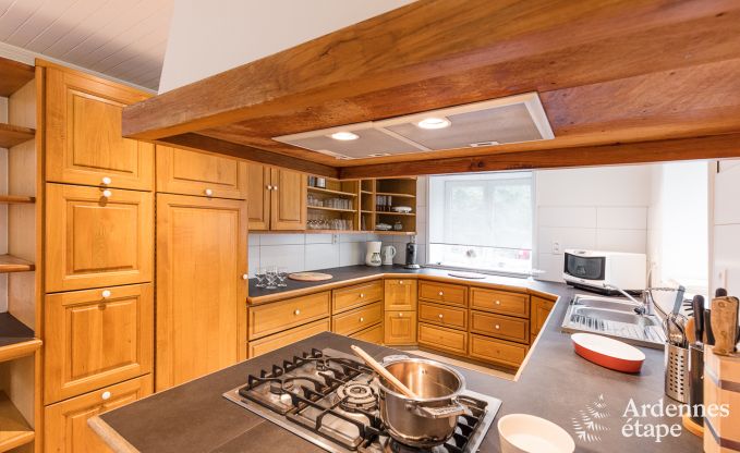 Maison de vacances � Rochefort pour 14 personnes en Ardenne