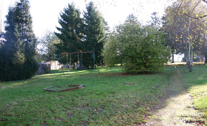 Grande maison de vacances � Rochefort : s�jour confortable pour 26 personnes avec sauna et jardin priv� en Ardenne