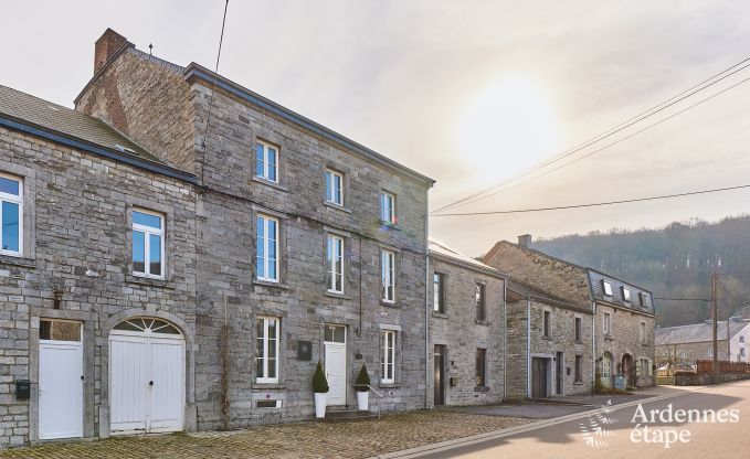 Charmante maison de vacances tr�s soign�e pour 8 personnes � Tellin, pr�s de Rochefort