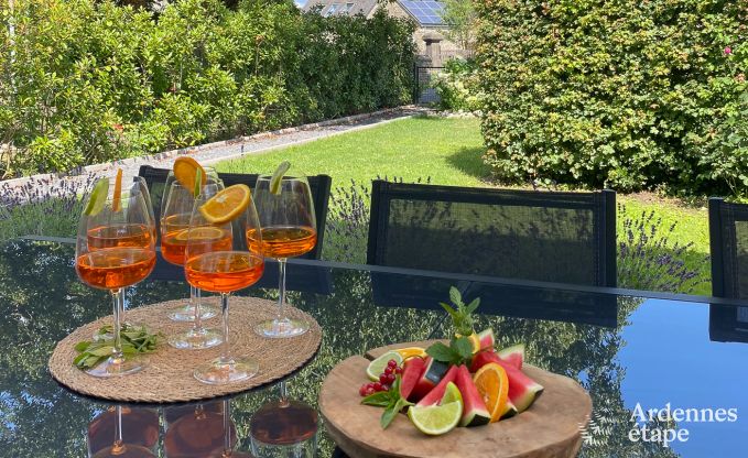 Charmante maison de vacances tr�s soign�e pour 8 personnes � Tellin, pr�s de Rochefort