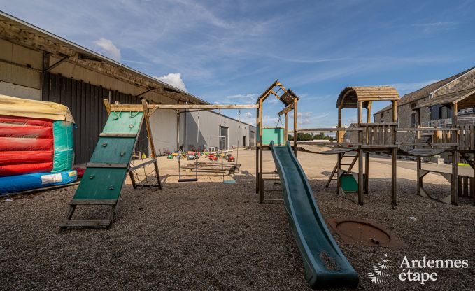 Maison de vacances � Rochefort pour 18 personnes en Ardenne