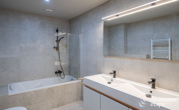 Maison de vacances pour 32 personnes  Rochefort avec 14 chambres, piscine et jardin priv