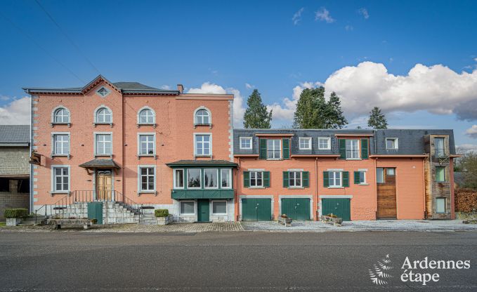 Maison de vacances pour 32 personnes  Rochefort avec 14 chambres, piscine et jardin priv