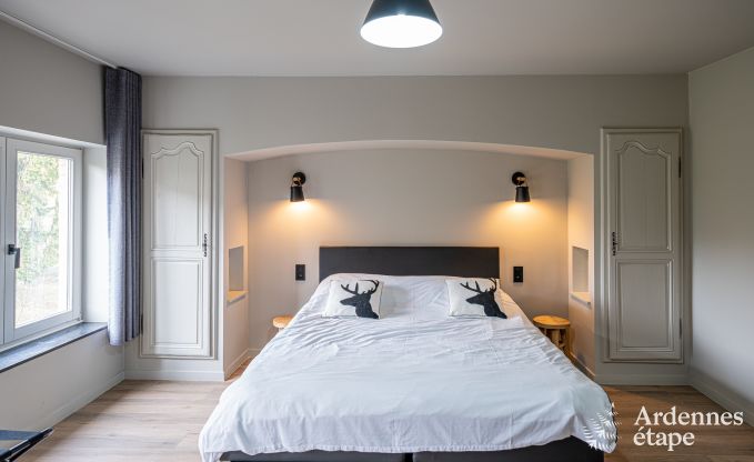 Maison de vacances pour 32 personnes  Rochefort avec 14 chambres, piscine et jardin priv