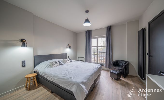 Maison de vacances pour 32 personnes  Rochefort avec 14 chambres, piscine et jardin priv