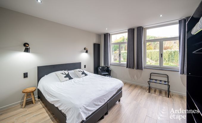 Maison de vacances pour 32 personnes  Rochefort avec 14 chambres, piscine et jardin priv