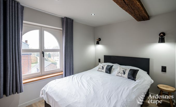 Maison de vacances pour 32 personnes  Rochefort avec 14 chambres, piscine et jardin priv