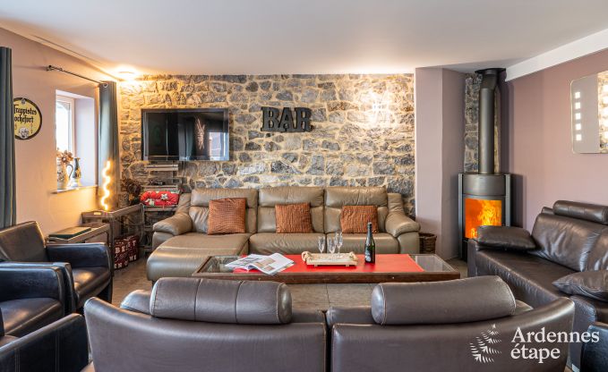 Maison de vacances  Rochefort pour 18 personnes en Ardenne
