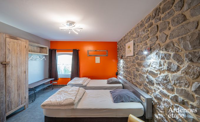 Maison de vacances  Rochefort pour 18 personnes en Ardenne