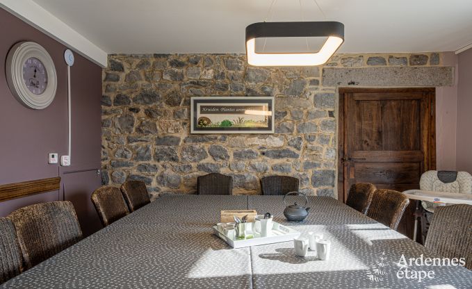 Maison de vacances  Rochefort pour 18 personnes en Ardenne