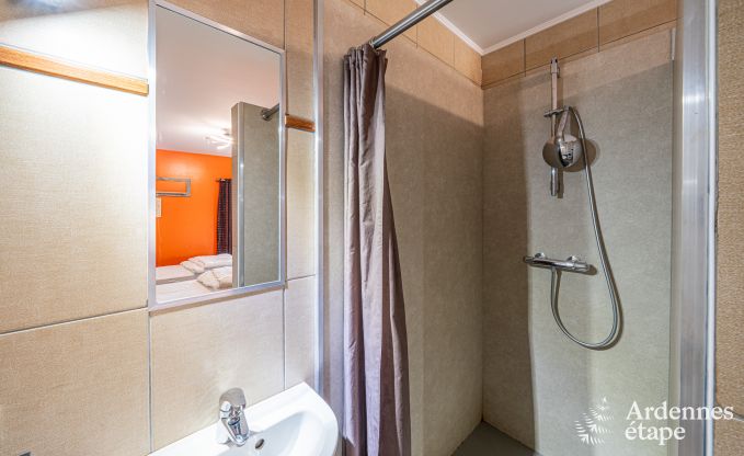 Maison de vacances  Rochefort pour 18 personnes en Ardenne