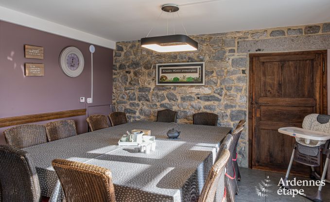 Maison de vacances  Rochefort pour 18 personnes en Ardenne