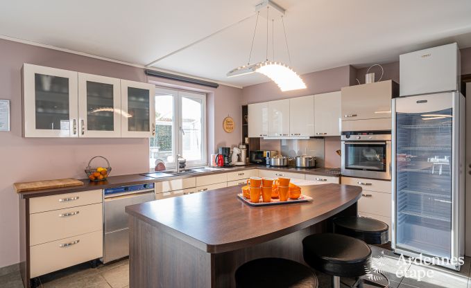 Maison de vacances � Rochefort pour 18 personnes en Ardenne