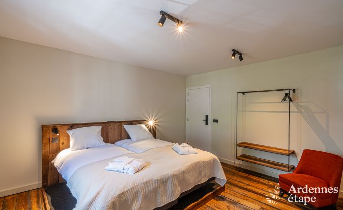 Grande maison de vacances  Rochefort pour 25 personnes avec 11 chambres, 11 salles de bains, sauna et bar