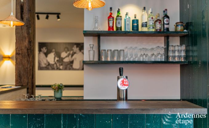 Grande maison de vacances  Rochefort pour 25 personnes avec 11 chambres, 11 salles de bains, sauna et bar