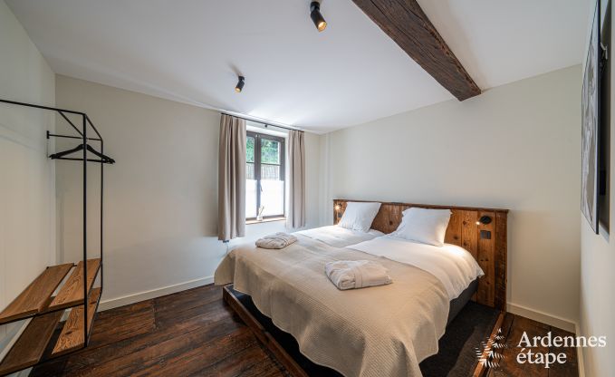 Grande maison de vacances  Rochefort pour 25 personnes avec 11 chambres, 11 salles de bains, sauna et bar