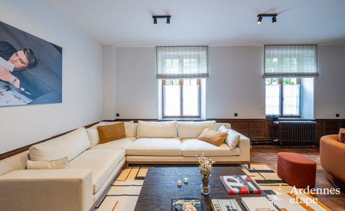 Grande maison de vacances  Rochefort pour 25 personnes avec 11 chambres, 11 salles de bains, sauna et bar