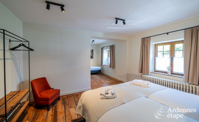 Grande maison de vacances  Rochefort pour 25 personnes avec 11 chambres, 11 salles de bains, sauna et bar