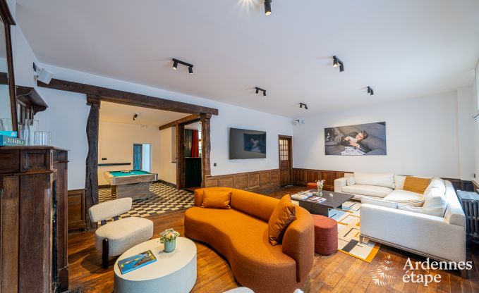 Grande maison de vacances  Rochefort pour 25 personnes avec 11 chambres, 11 salles de bains, sauna et bar