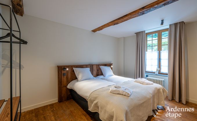 Grande maison de vacances  Rochefort pour 25 personnes avec 11 chambres, 11 salles de bains, sauna et bar