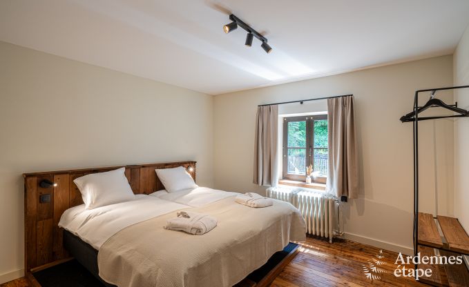 Grande maison de vacances  Rochefort pour 25 personnes avec 11 chambres, 11 salles de bains, sauna et bar