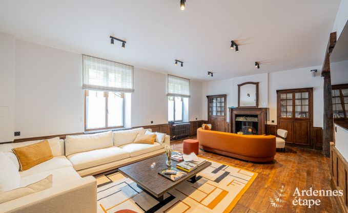 Grande maison de vacances  Rochefort pour 25 personnes avec 11 chambres, 11 salles de bains, sauna et bar