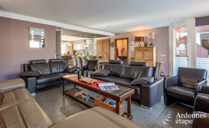 Maison de vacances  Rochefort pour 36 personnes en Ardenne