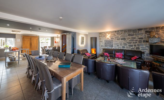 Maison de vacances  Rochefort pour 36 personnes en Ardenne