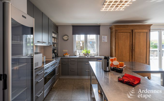 Maison de vacances  Rochefort pour 36 personnes en Ardenne