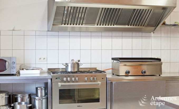 Villa de Luxe � Rochefort pour 48 personnes en Ardenne