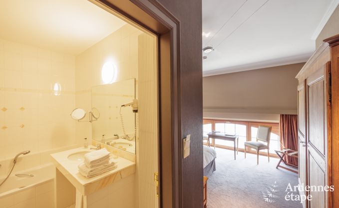 Villa de Luxe � Rochefort pour 28/30 personnes en Ardenne