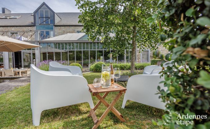 Villa de Luxe  Rochefort pour 20 personnes en Ardenne