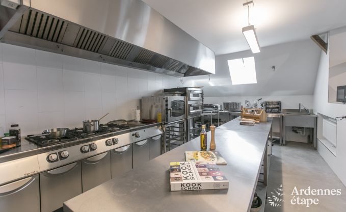 Villa de Luxe � Rochefort pour 16 personnes en Ardenne