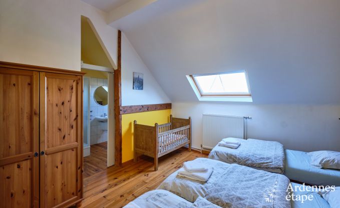 Chteau  Rochefort pour 48 personnes en Ardenne