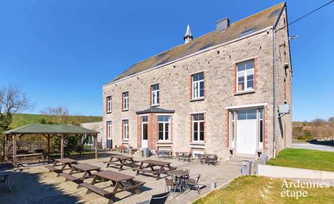Chteau  Rochefort pour 48 personnes en Ardenne