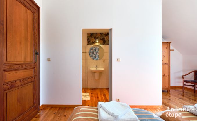 Chteau  Rochefort pour 48 personnes en Ardenne